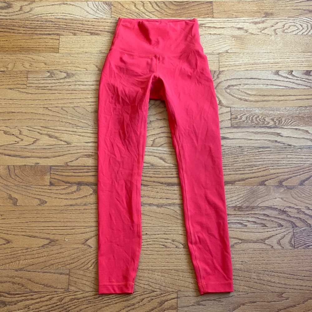 Lululemon Wunder Train High-Rise Tight 25"
Hot Heat Size 2